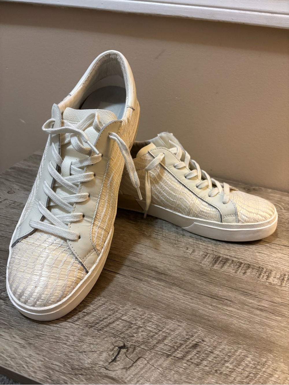 Dolce Vita Zina Bone Raffia Women’s Lace-Up Casual Sneakers in Off-White